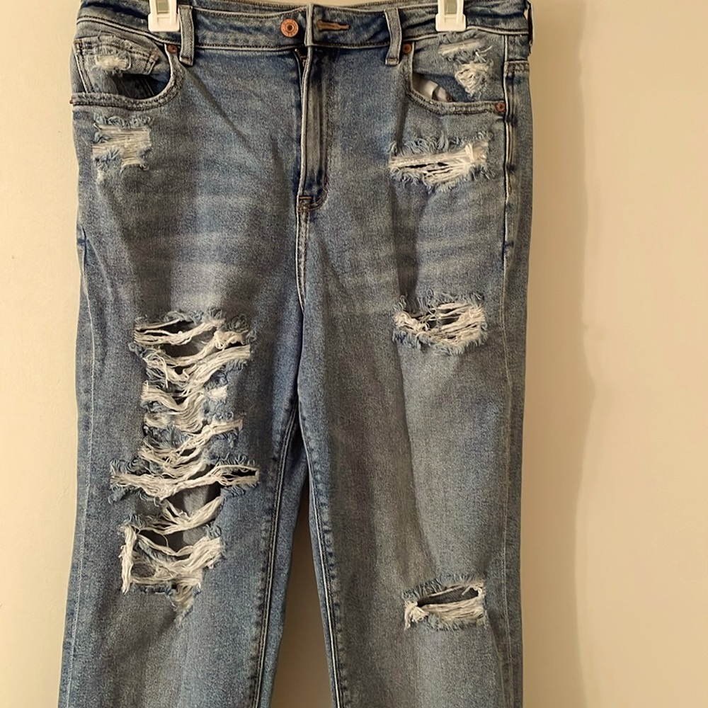 American Eagle Distressed Jeans